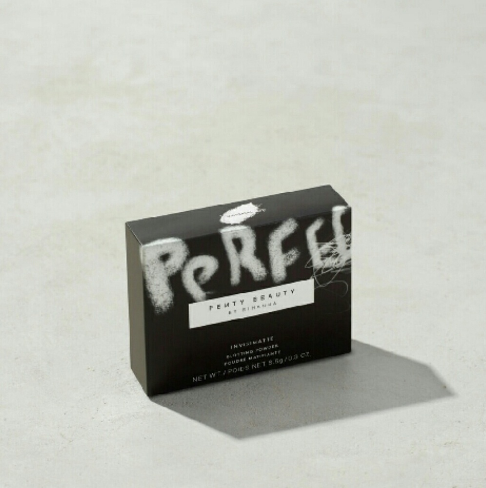 NIB Fenty Beauty Invisimatte Blotting Powder